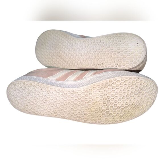 Vintage Gazelle Ice Pink and White sz 7 main image 6